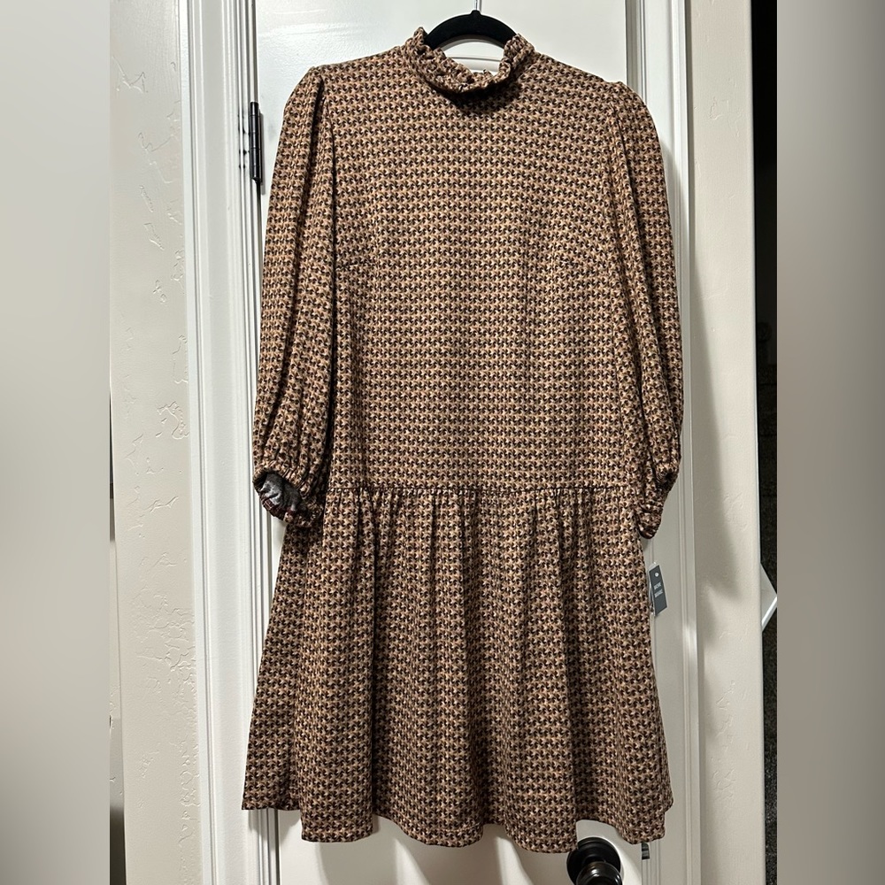 New with tags. Never worn. Size S